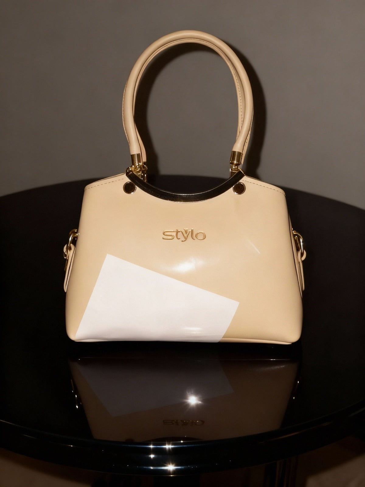 Stylo Luxury Glossy Handbag – Elegant & Chic Design